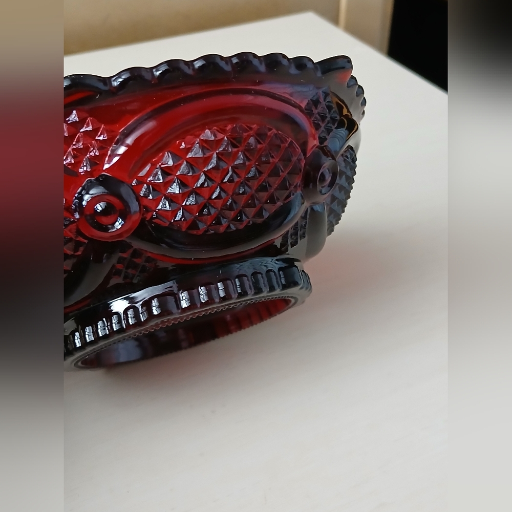 Elegant Avon Cape Cod Ruby Red Glass Bowl - Picture 5 of 7